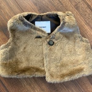 Girls faux fur vest